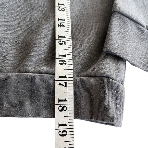 Under Armour Boys Gray Crewneck Sweatshirt size YXS - Picture 4 of 6